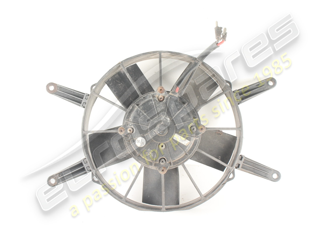 used ferrari rh radiator fan motor assembly. part number 140403 (2)