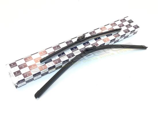 new maserati lhd windscreen wiper set part number 673008176