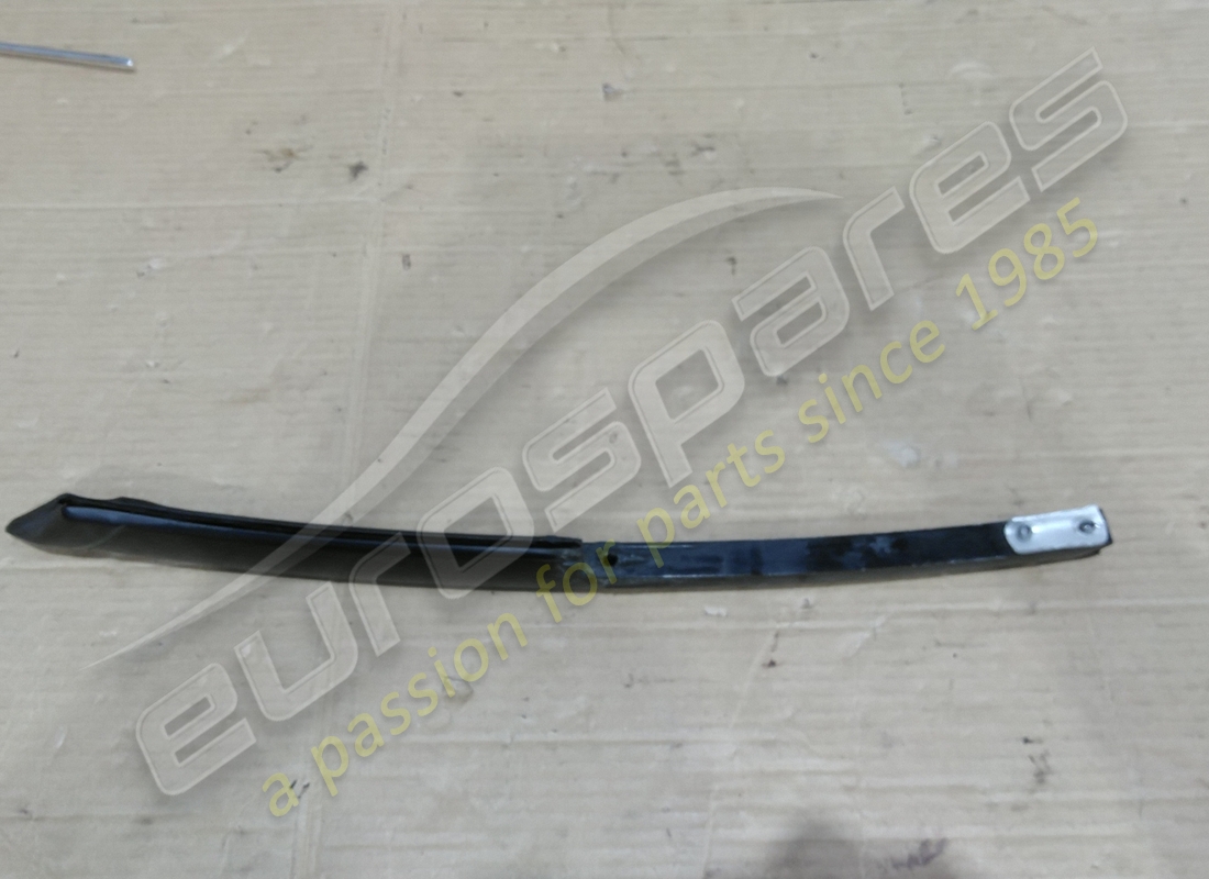 damaged aston martin div bar, channel assembly, rh part number 6g33c262a36ac (1)