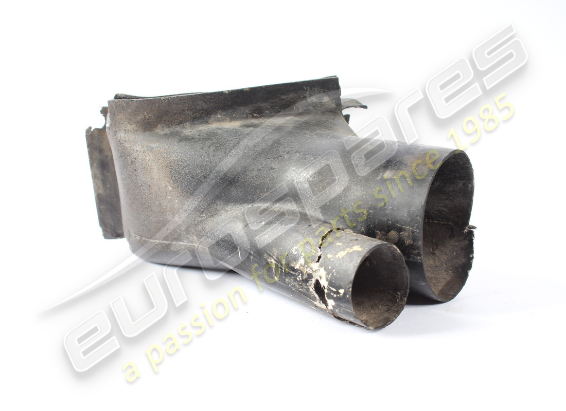 damaged ferrari rh brake air conveyor. part number 124191 (3)