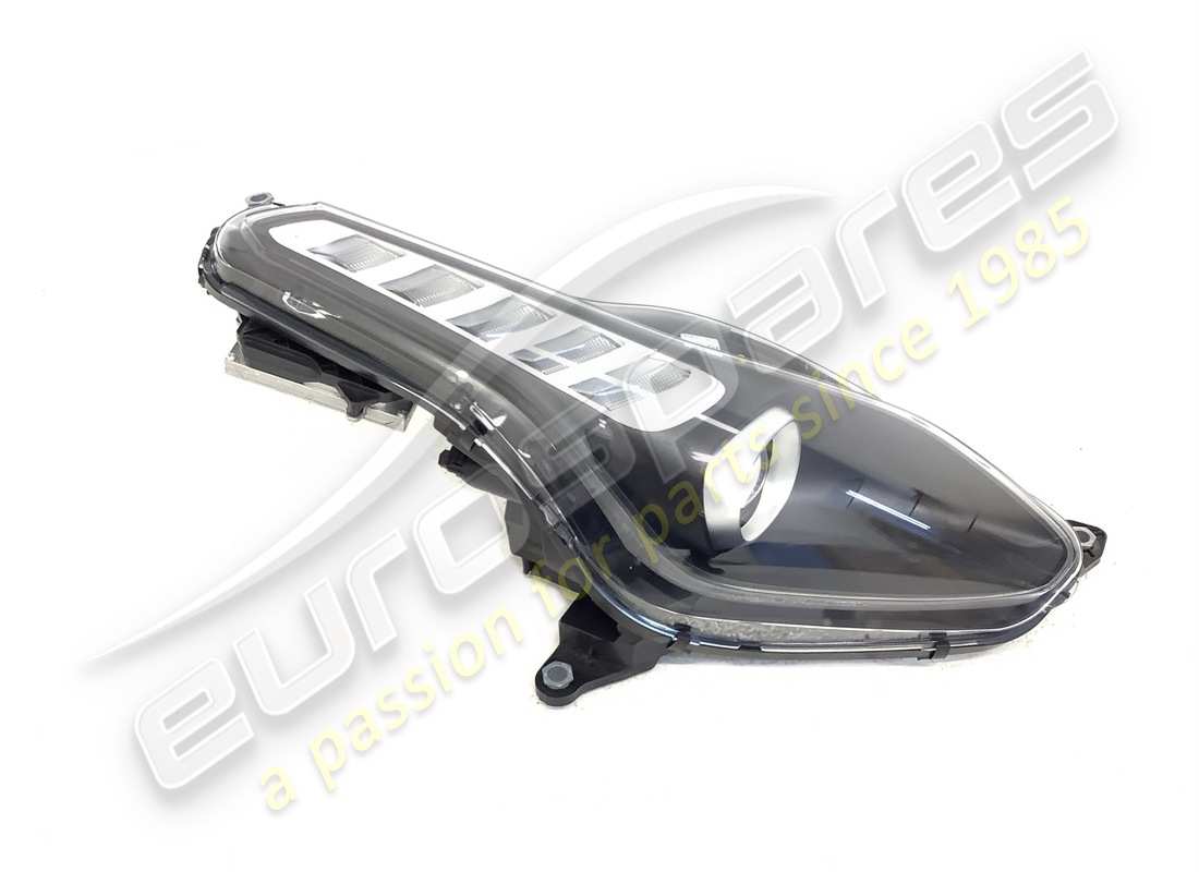 new ferrari rh front headlight. part number 321530 (1)