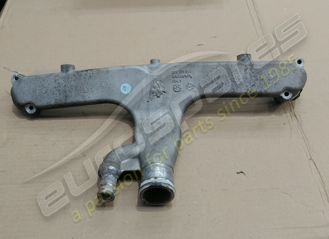 used lamborghini water outlet. part number 07l121045 (1)