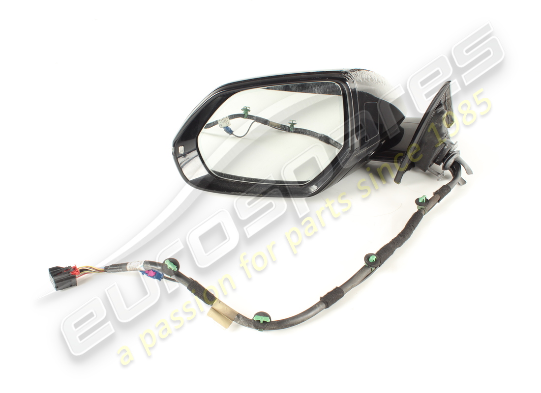 damaged lamborghini exterior mirror. part number 4ml857409gy9b (1)