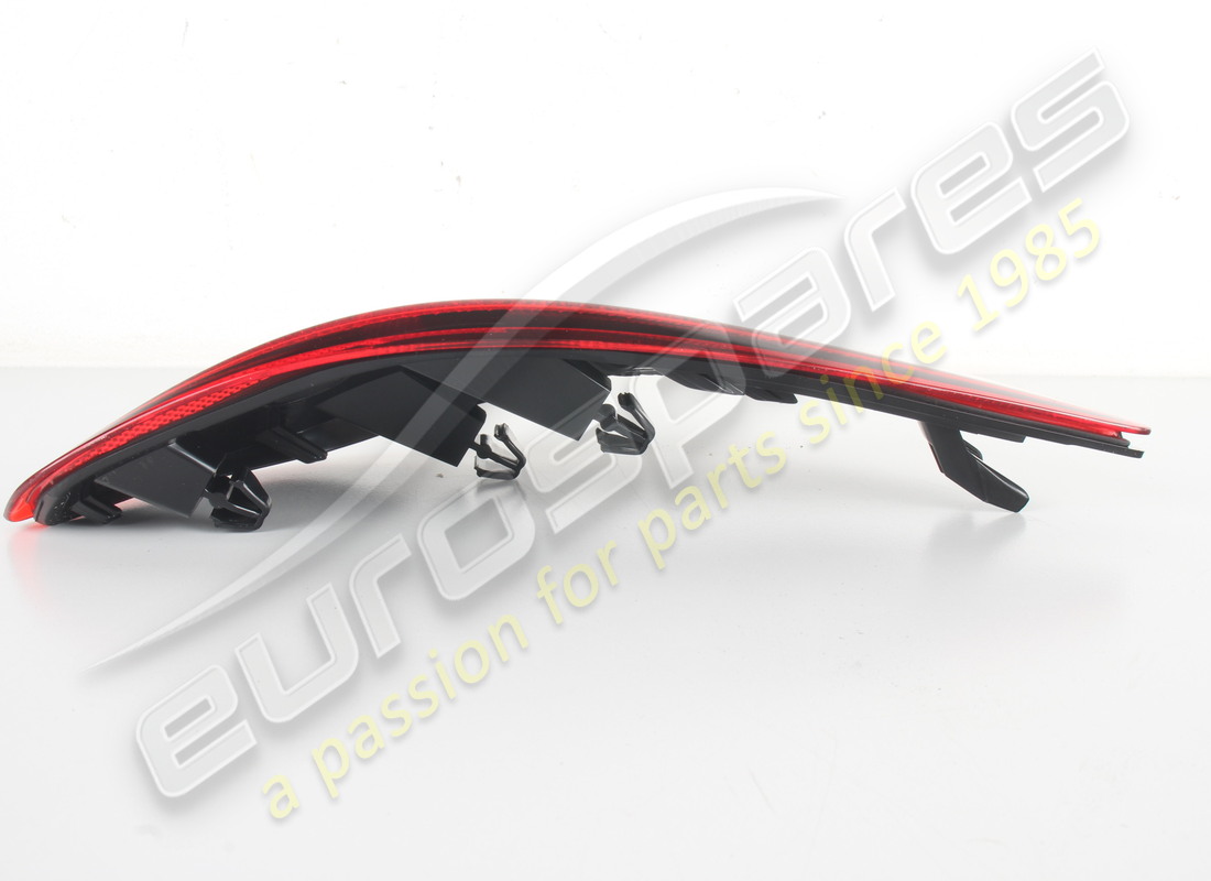 new porsche rear light reflector. part number 958945105 (4)