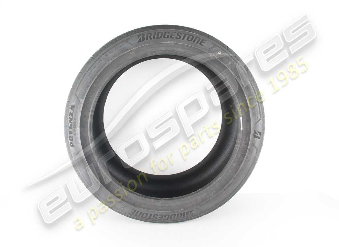 new ferrari pirelli rear summer tyre p-zero, 315-35 zr20 (106y). part number 270412 (2)