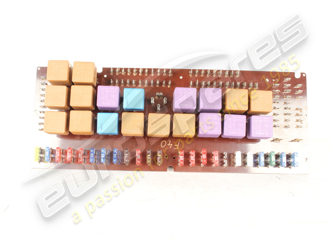 NEW OE FUSE BOARD . PART NUMBER 62425800 (1)