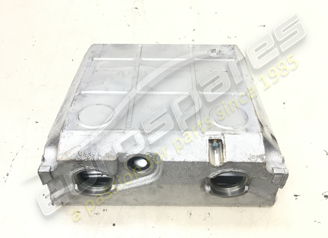 used ferrari fuel tank. part number 186103 (2)