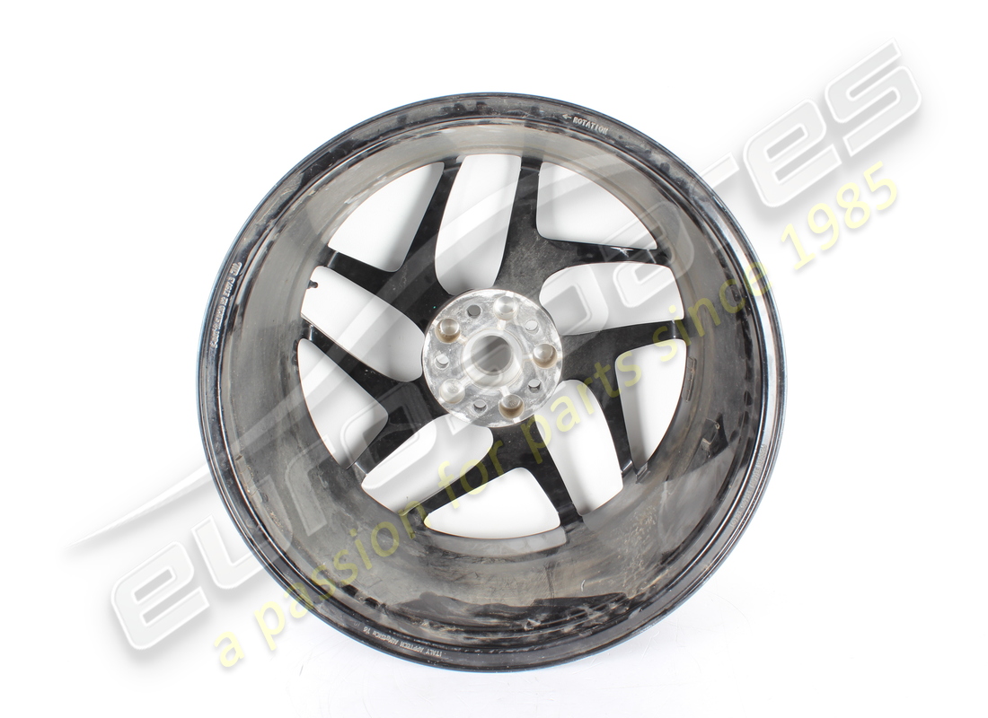 used ferrari rh rear wheel. part number 334489 (3)