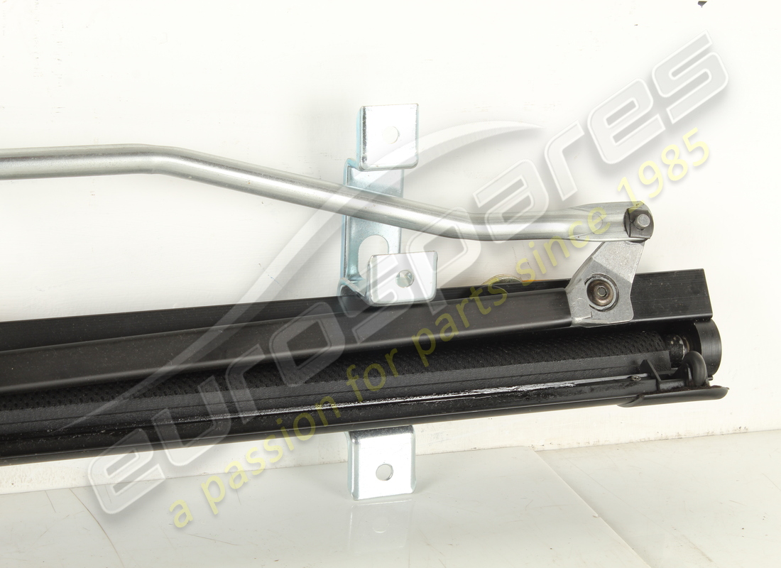 used maserati electric sunshade. part number 66947900 (4)