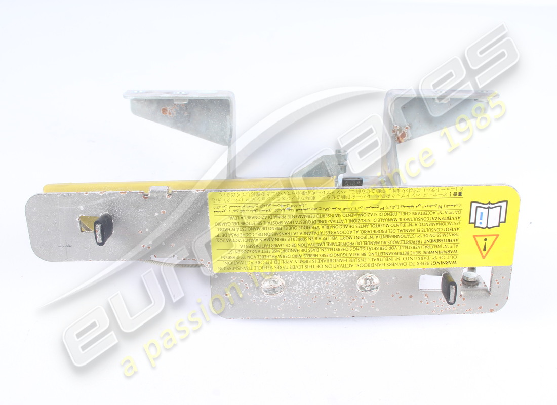 used aston martin stud. part number 4g437j168ac (3)