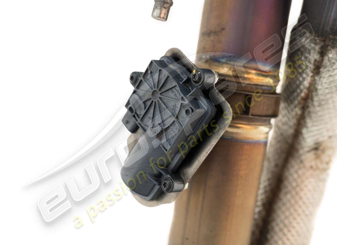 used lamborghini urus akrapovic sport exhaust. part number 4ml251051a (6)