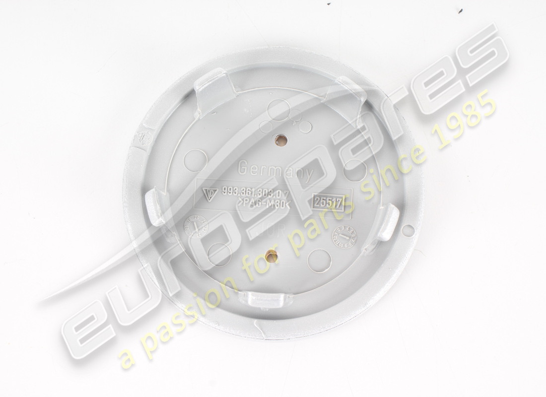 new porsche wheel cap - porsche crest - d >>- mj 1996 silver. part number 9933613030761m (2)