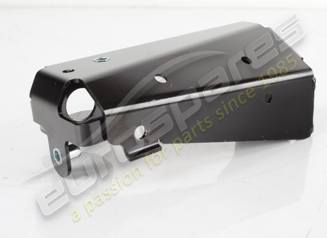 used ferrari lh lateral bracket. part number 88604400 (2)