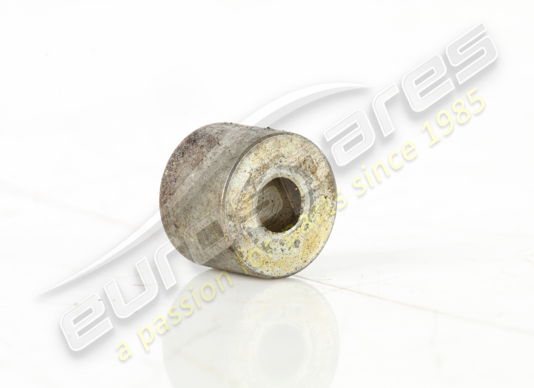 used ferrari spacer. part number 60915800 (2)