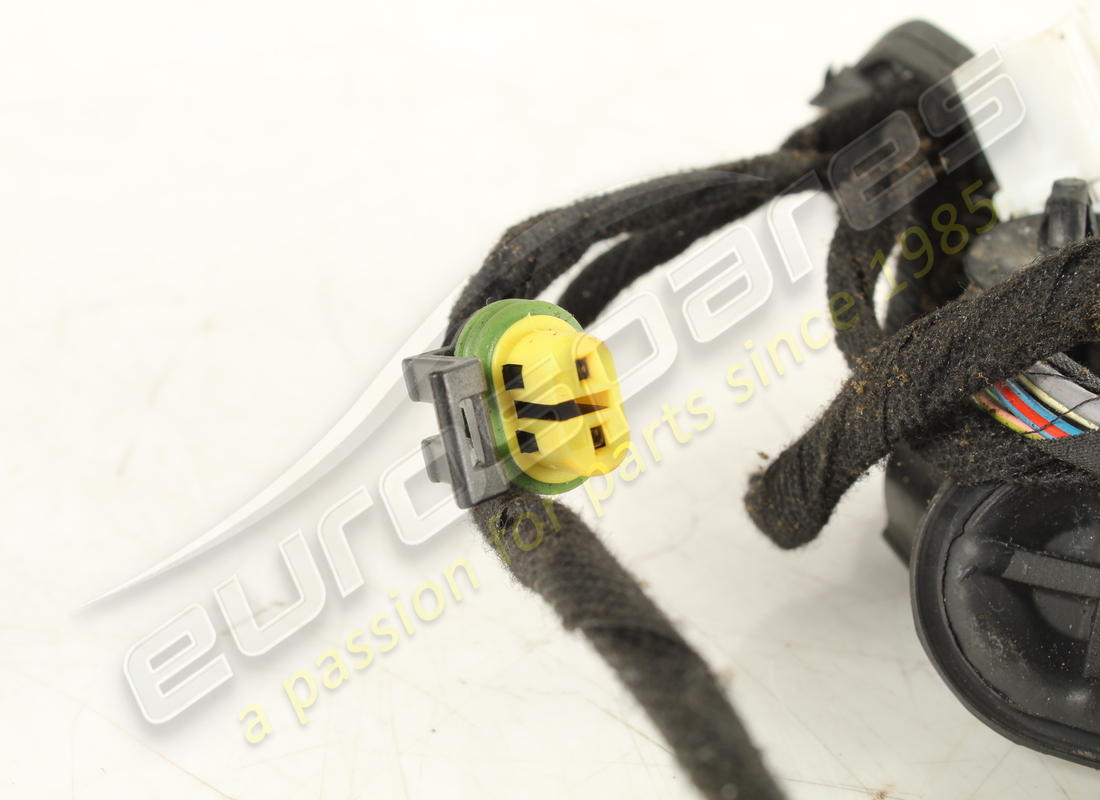 used maserati trunk hood bonnet cable. part number 231400 (2)