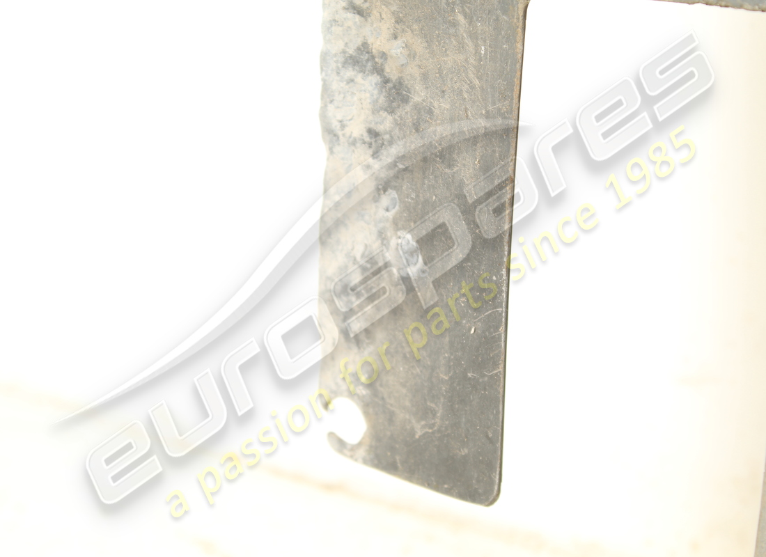 damaged ferrari rear underbody shield. part number 87496700 (7)