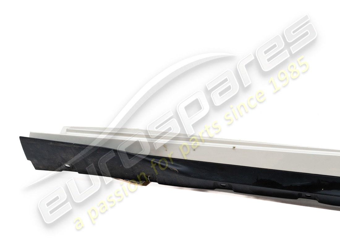 USED FERRARI COMPLETE LH UNDERDOOR TRIM. PART NUMBER 985861772 (2) used ferrari complete lh underdoor trim. part number 985861772 (2)