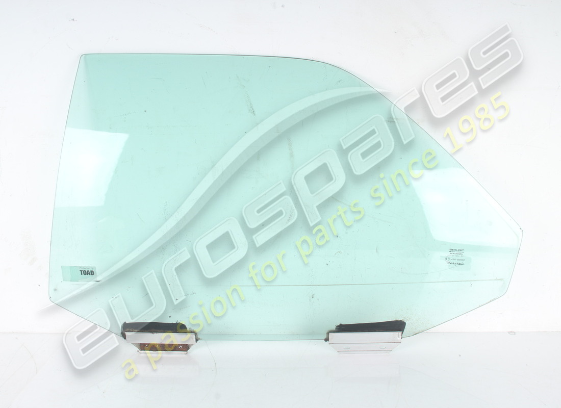 USED Maserati FRONT LH DOOR WINDOW GLASS . PART NUMBER 377700629 (1)