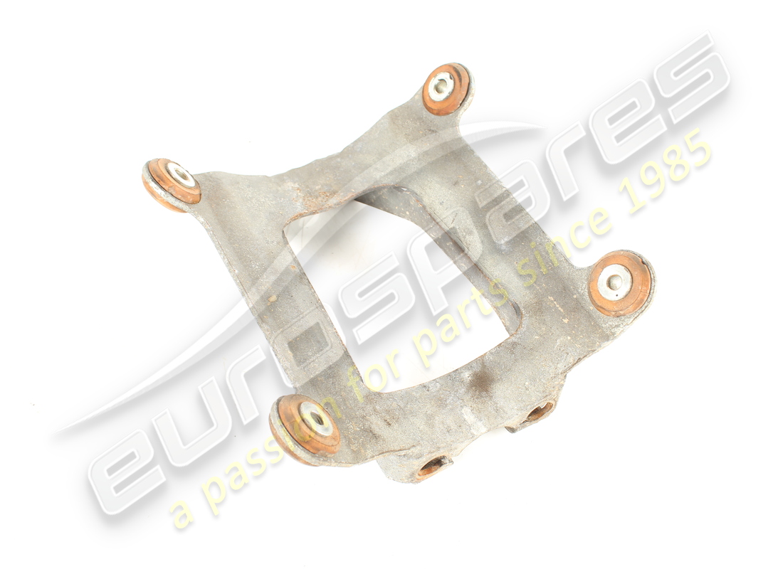 used maserati bracket. part number 205628 (4)