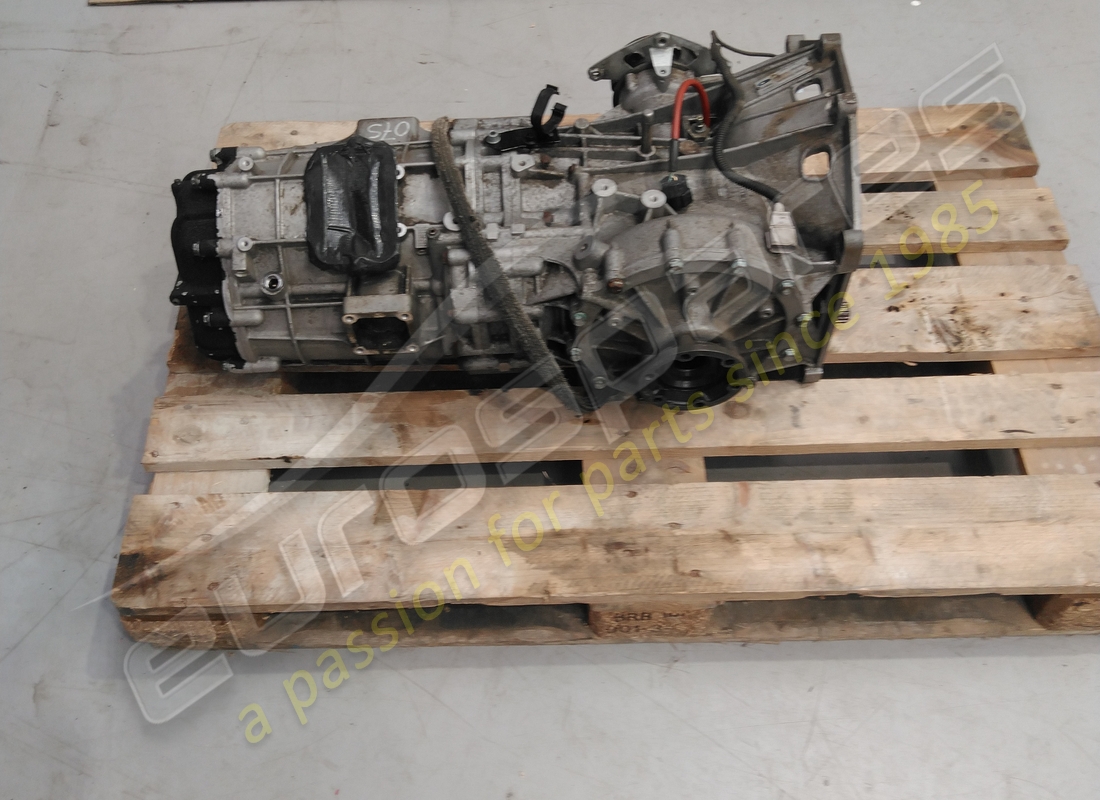 used lamborghini gearbox. part number 086300045j (4)