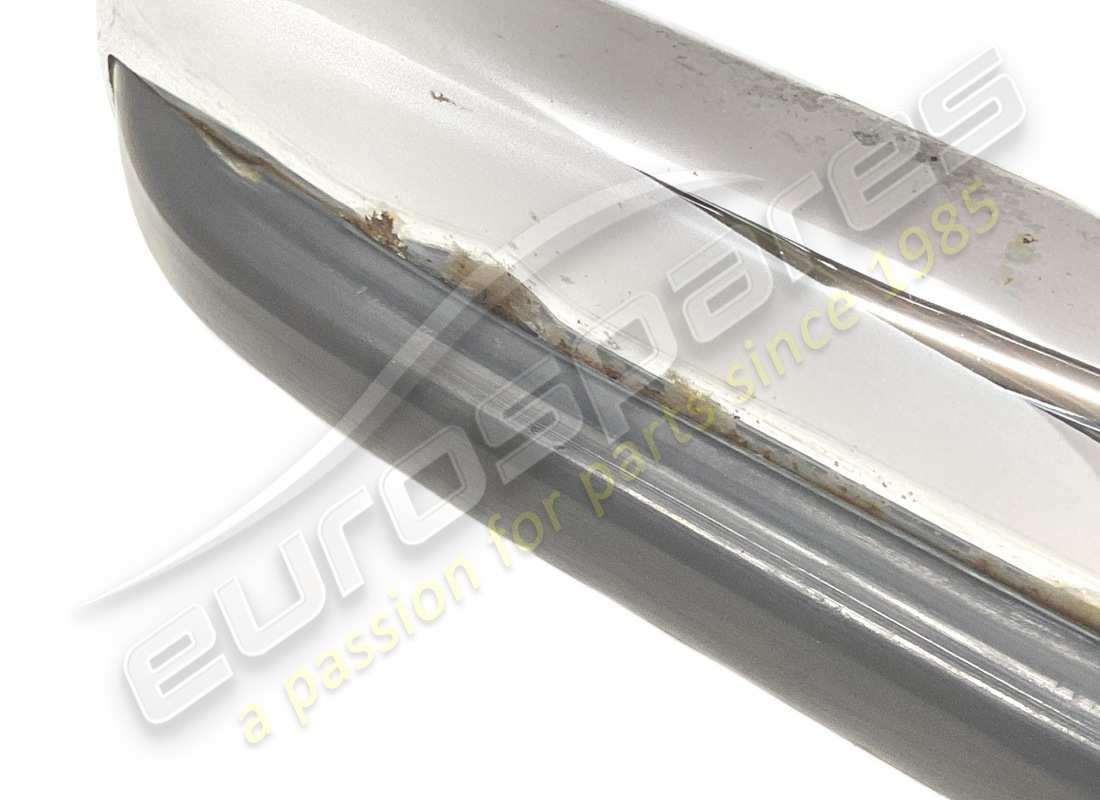 used ferrari rh rear quarter bumper. part number 20093803 (5)