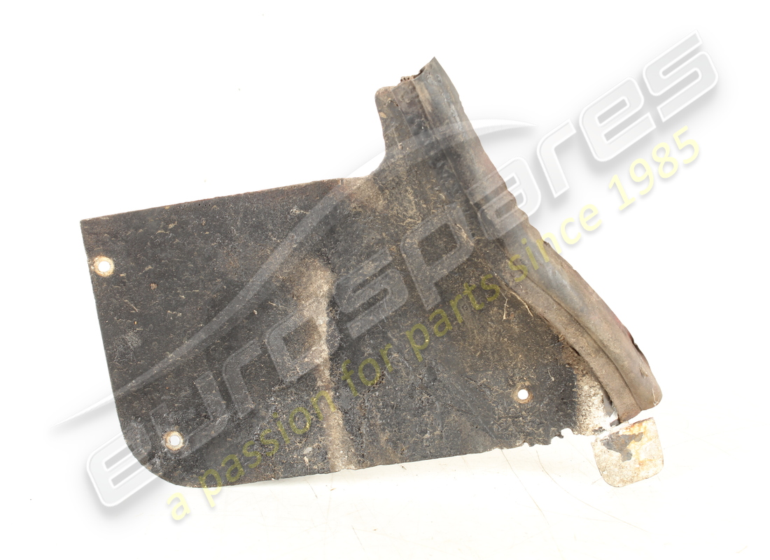used ferrari rh rear gravel guard. part number 61816200 (3)