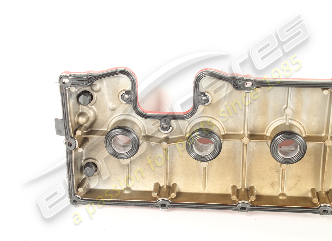 used ferrari lh cylinder head cover. part number 816000 (6)
