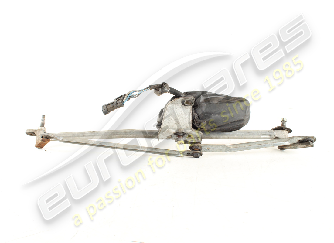 USED MASERATI RHD WINDSCREEN WIPER UNIT. PART NUMBER 383310206 (2) used maserati rhd windscreen wiper unit. part number 383310206 (2)