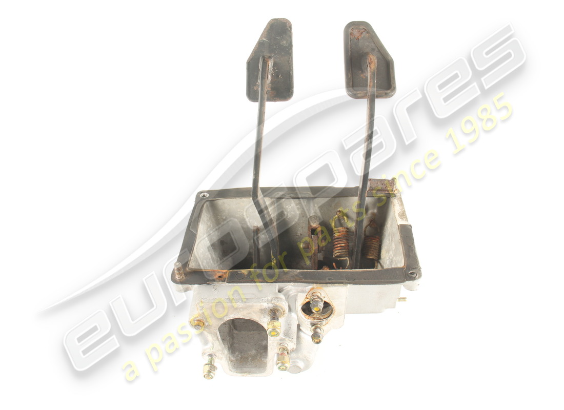damaged ferrari support. part number 147690 (2)