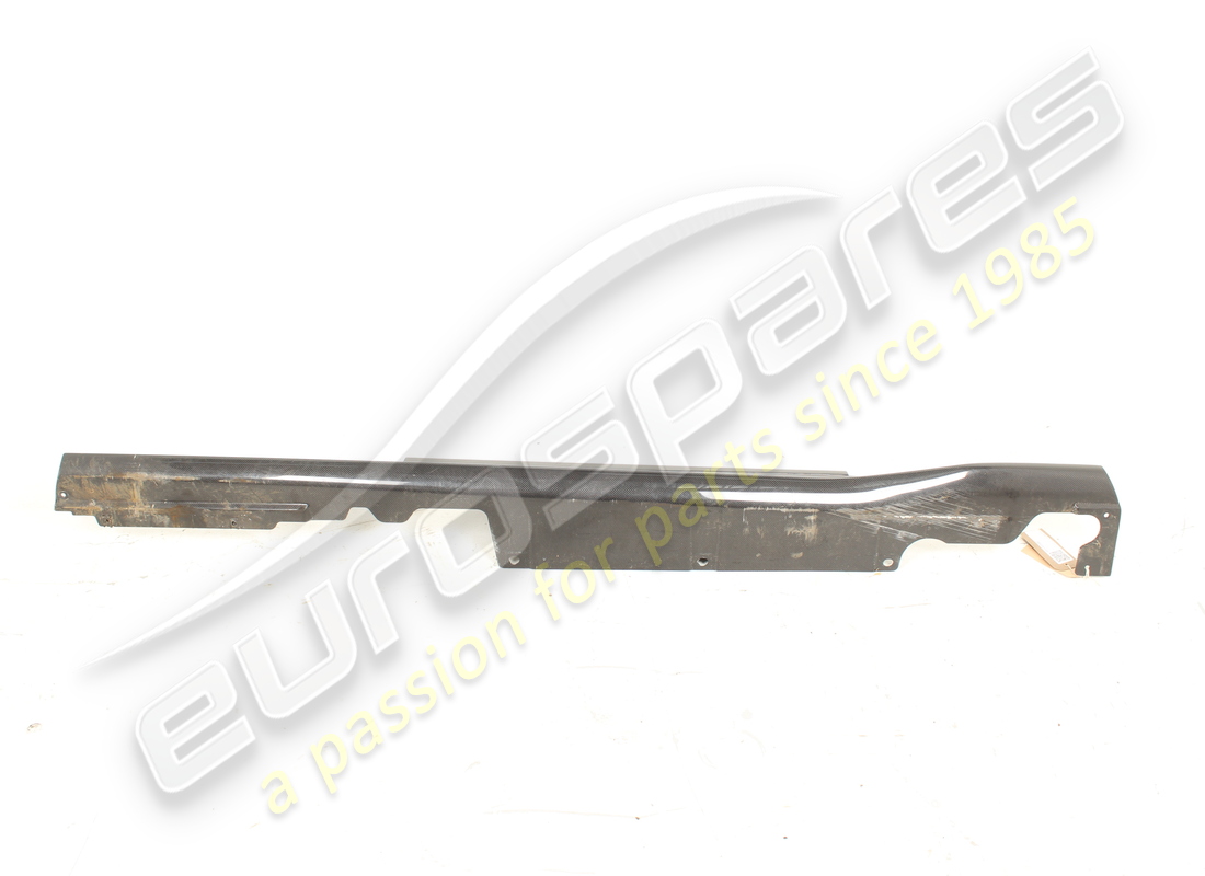 DAMAGED Ferrari COMPLETE LH OUTER SILL COVER . PART NUMBER 89130200 (1)