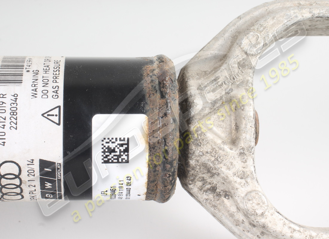 damaged lamborghini shock absorber magna ride lift. part number 4t0412019r (4)