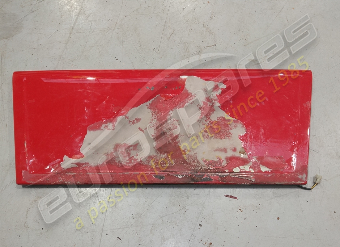 damaged ferrari rear boot lid. part number 40364408 (1)