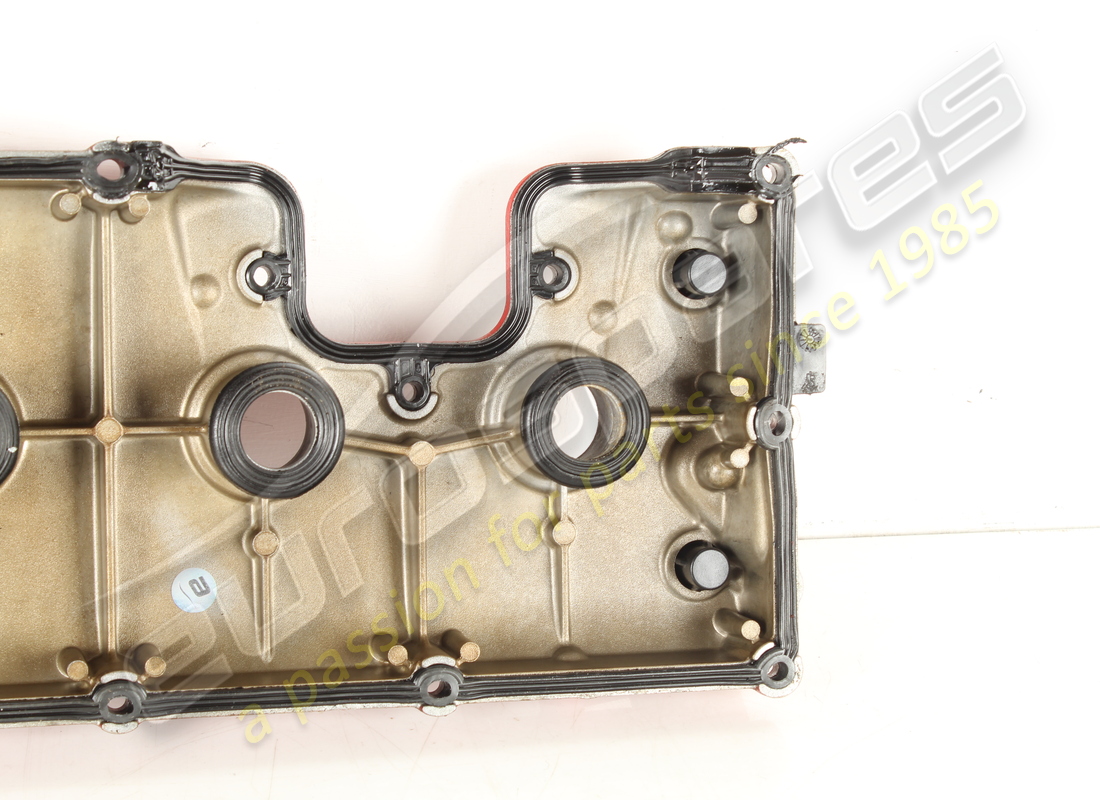 USED FERRARI RH CYLINDER HEAD COVER. PART NUMBER 815999 (11) used ferrari rh cylinder head cover. part number 815999 (11)