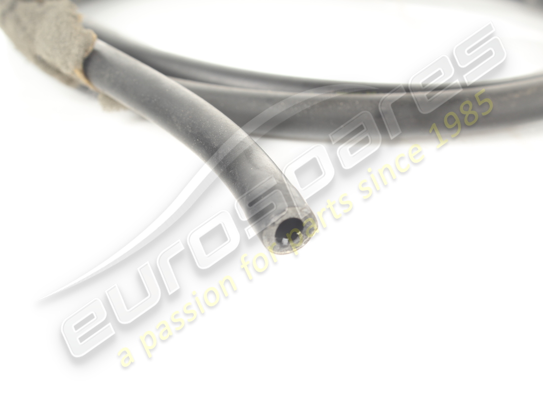 used ferrari pipe from valve to rh nozzle. part number 82199700 (2)
