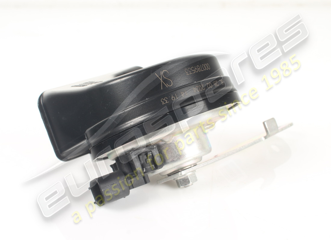 used ferrari horn, low note. part number 789533 (2)