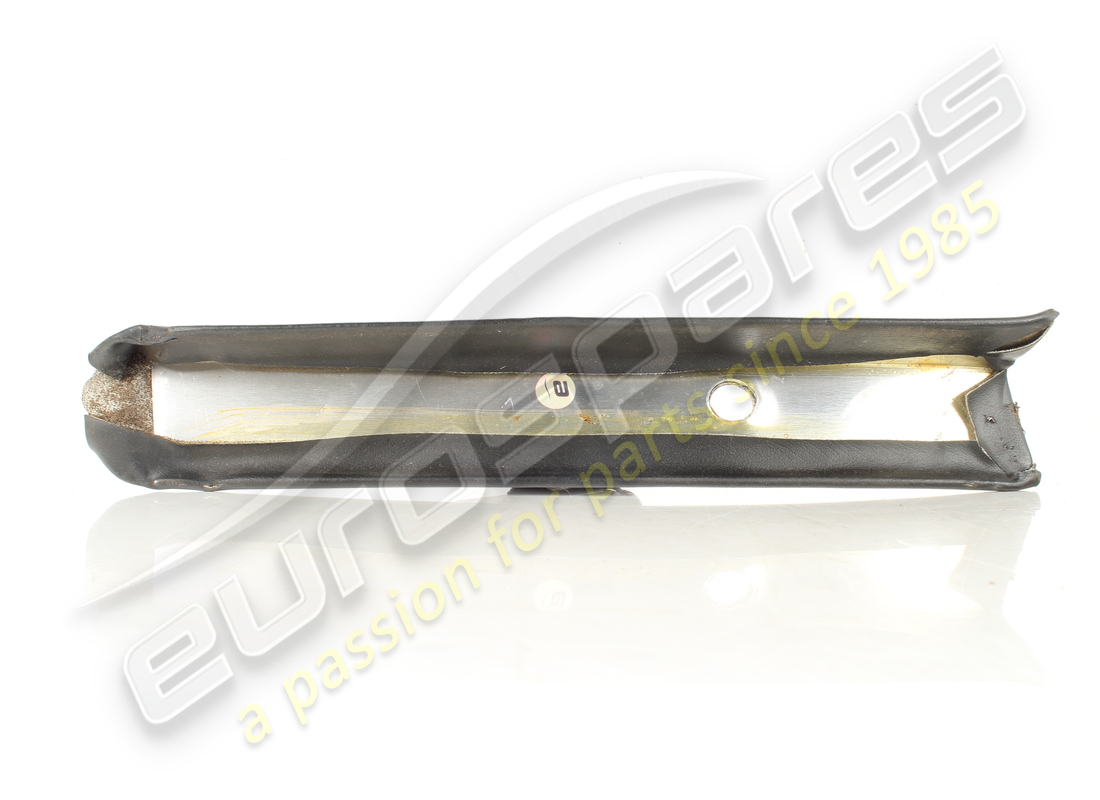 USED FERRARI LH CENTRE MOULDING. PART NUMBER 60685700 (2) used ferrari lh centre moulding. part number 60685700 (2)