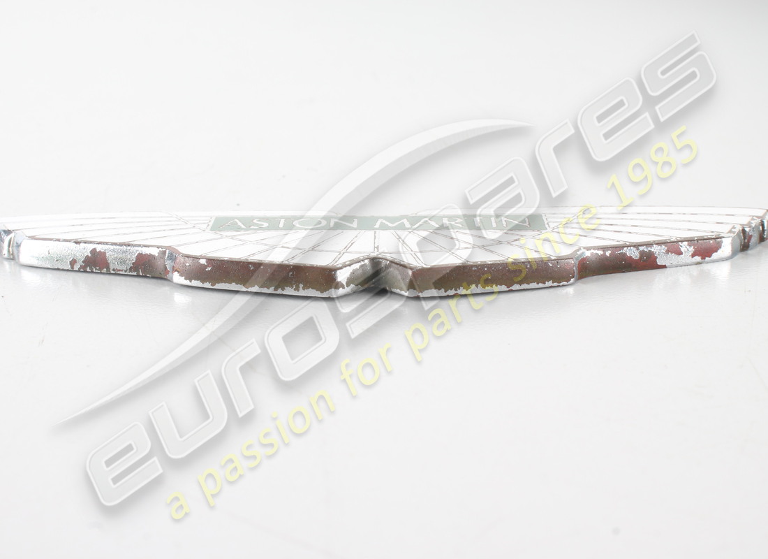 used aston martin badge assembly - aml. part number 4g43407a74bb (2)