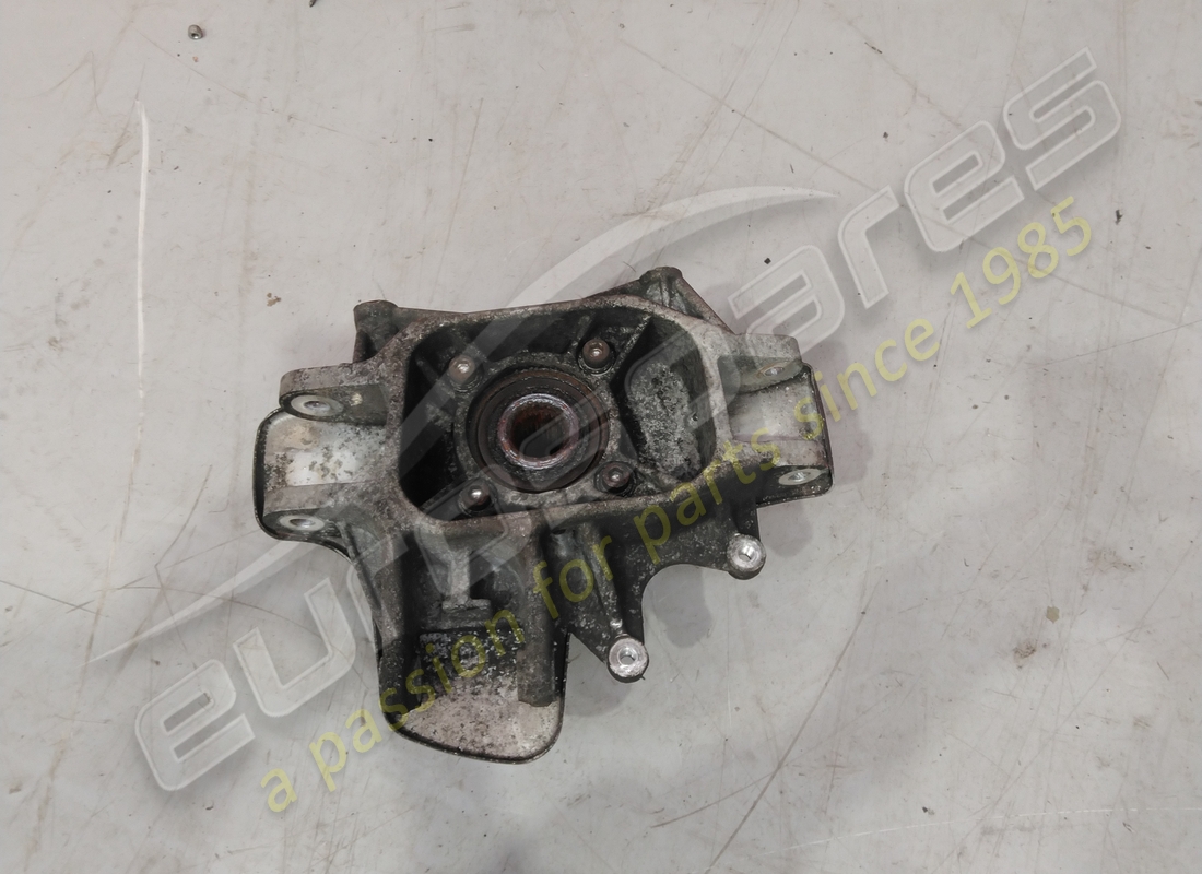 USED EUROSPARES KNUCKLE HUB BEARING AND HEAT SHIELD. PART NUMBER EAP1384852 (2) used eurospares knuckle hub bearing and heat shield. part number eap1384852 (2)