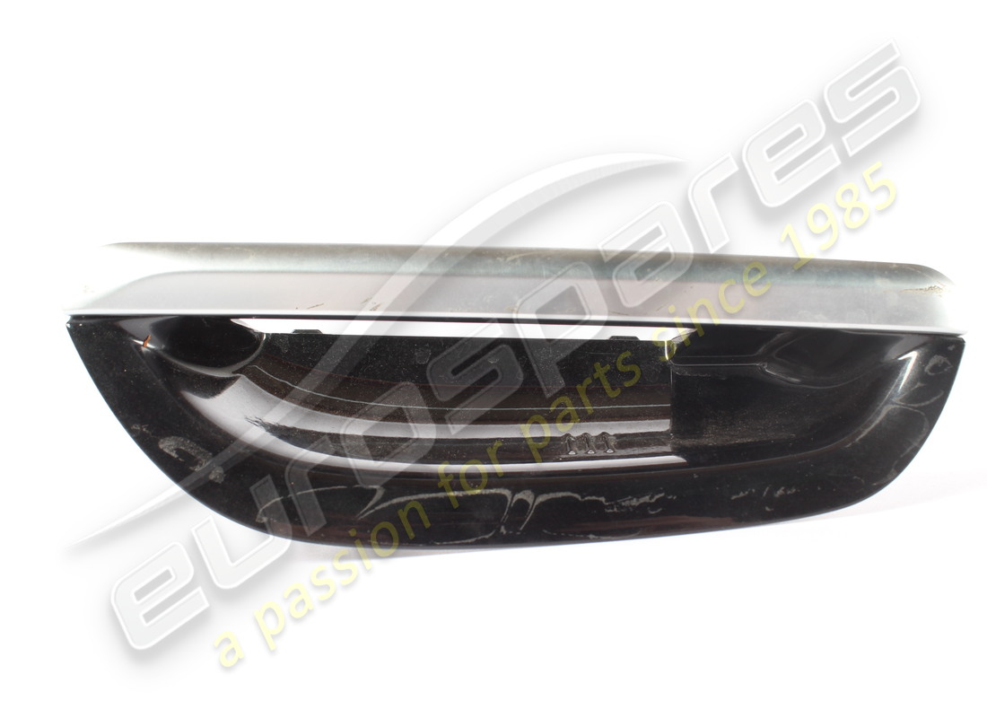 used maserati lh door outer handle. part number 670207762 (1)