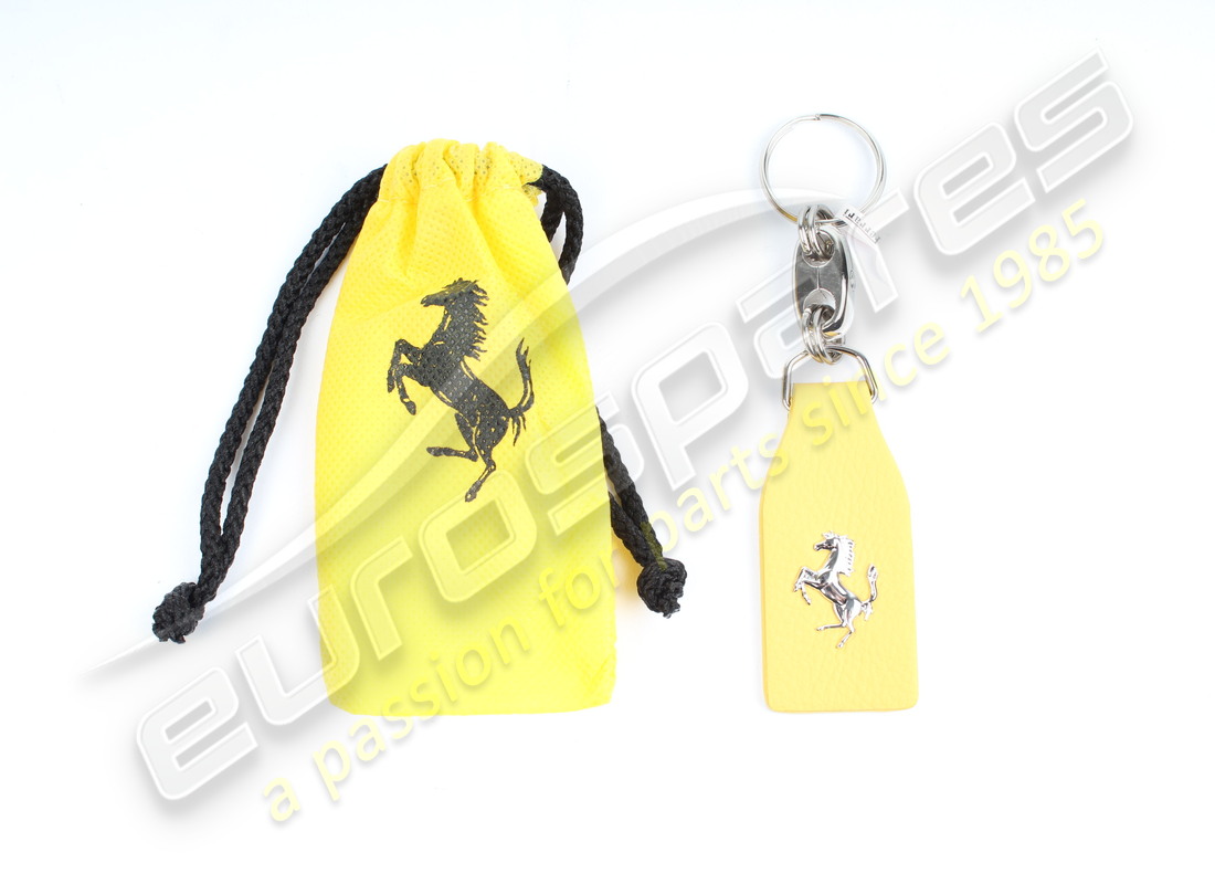 new ferrari keyring, yellow. part number 70003778 (2)