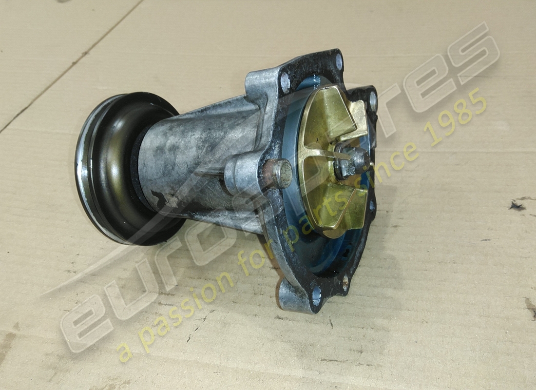 used eurospares water pump complete front part with pulley. part number eap1389959 (1)