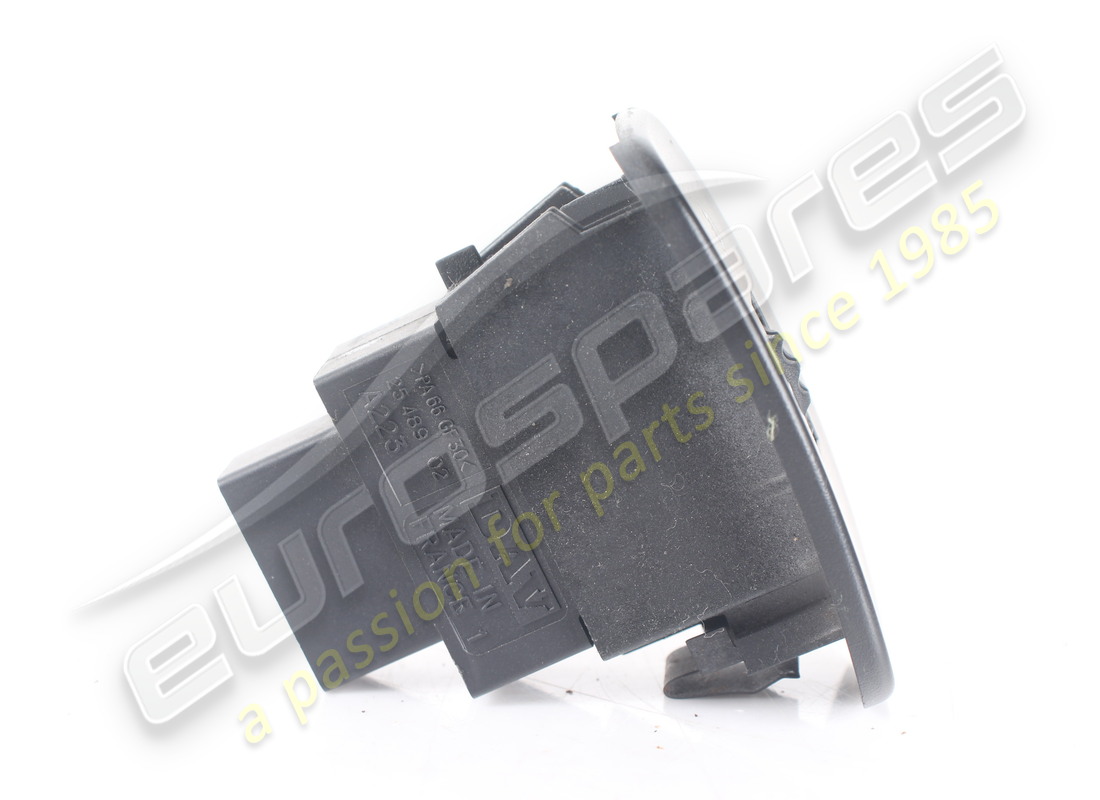 USED MASERATI HEADLIGHT AIMING CONTROL,BLACK SO. PART NUMBER 383100112 (3) used maserati headlight aiming control,black so. part number 383100112 (3)