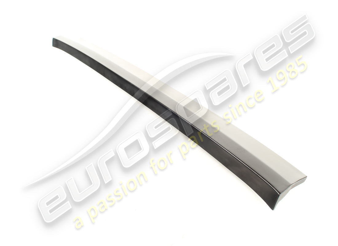 used ferrari rubber moulding centre. part number 60578100 (2)