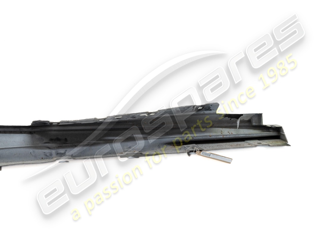 USED FERRARI COMPLETE LH UNDERDOOR TRIM. PART NUMBER 985861772 (9) used ferrari complete lh underdoor trim. part number 985861772 (9)