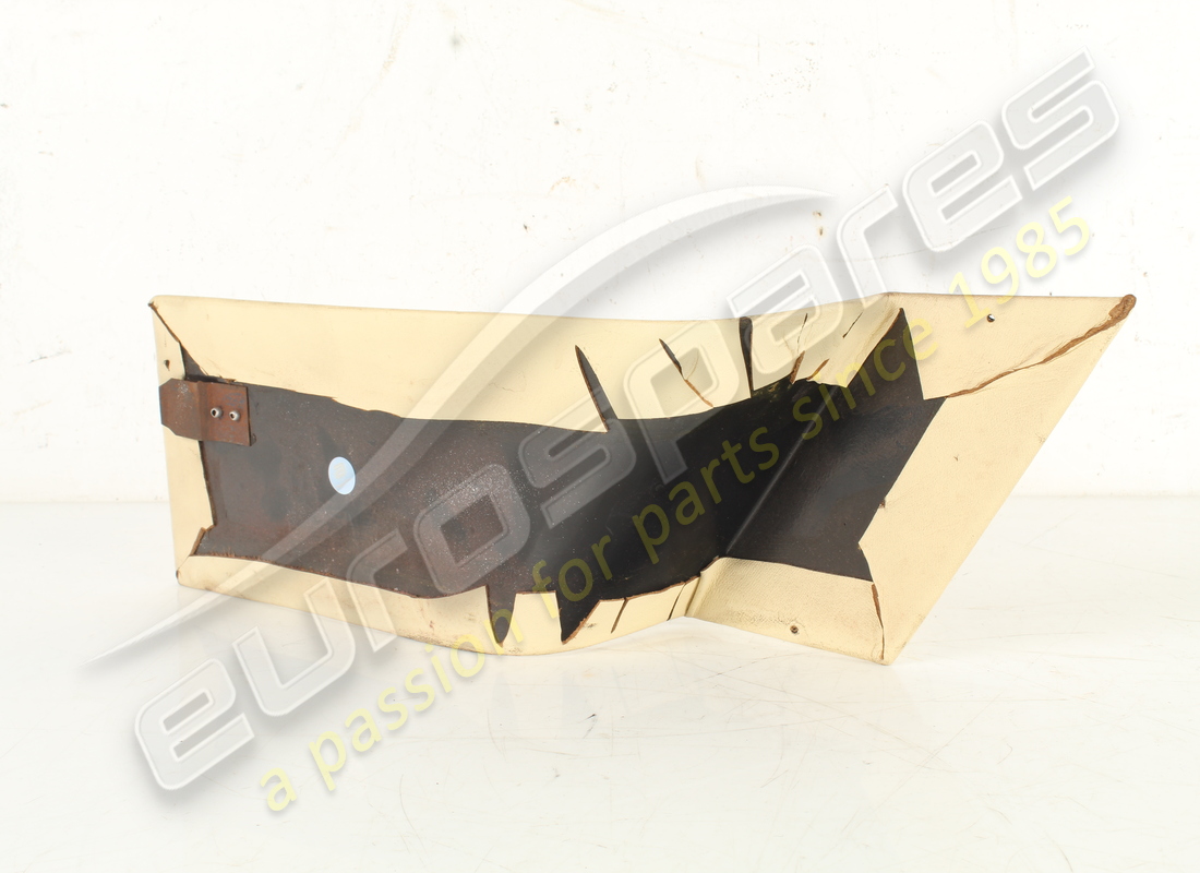 used ferrari lh moulding. part number 61163000 (3)