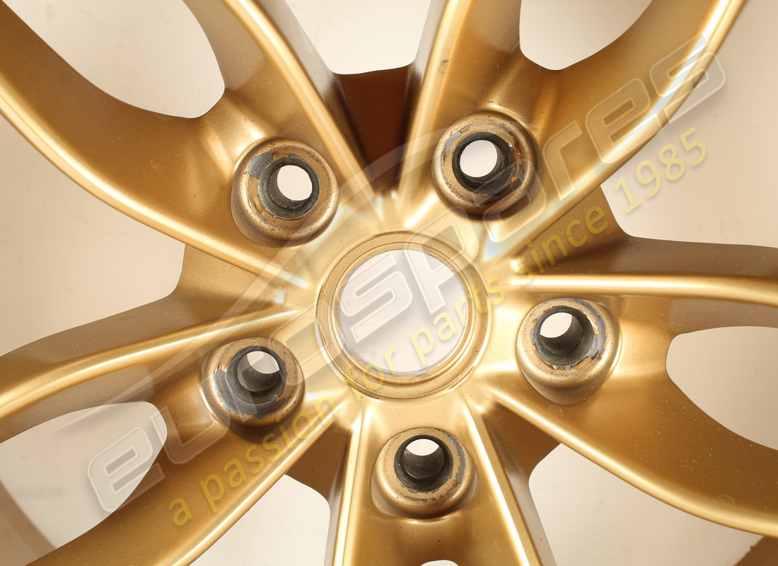 used ferrari rear wheel. part number 308764 (2)