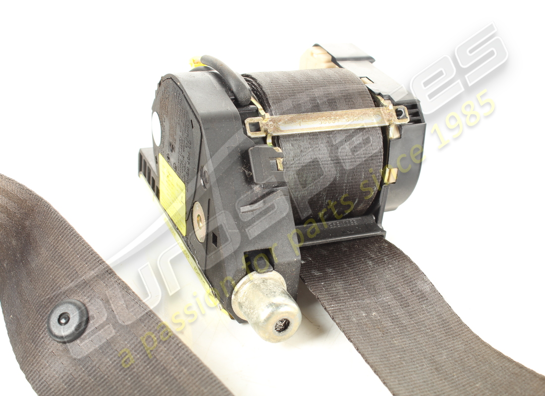 used maserati lhroller black. part number 67723090 (4)