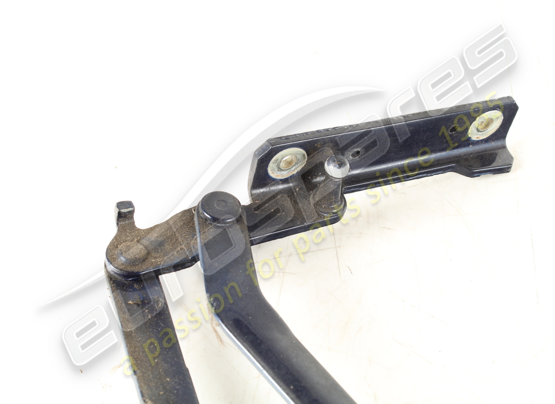 used maserati rh hinge for rear hood bonn. part number 81082800 (2)