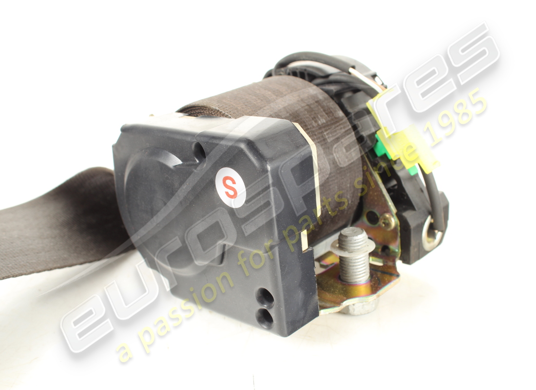 used maserati lhroller black. part number 67723090 (5)