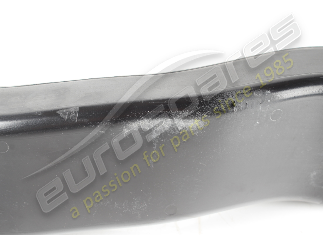 used ferrari rh brake air duct. part number 83565300 (3)